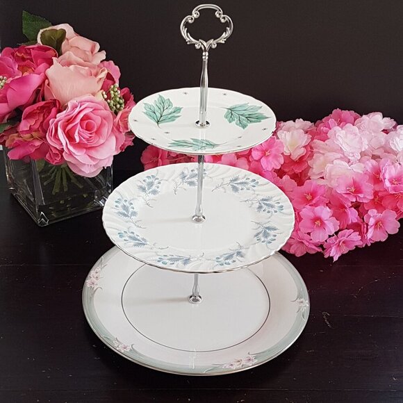 Handmade 3 Tier Cake Stand Wedding Tea Party Dessert Cupcake Serving Tray Gift - Picture 1 of 11
